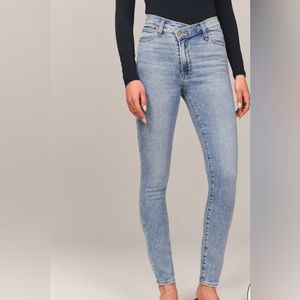 Abercombie & Fitch The Super Skinny Ankle High Rise